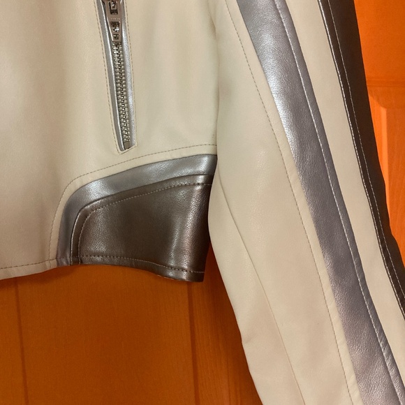 NWT Blank NYC Time Traveller Faux Leather Moto Jacket Sz XS - Picture 3 of 5